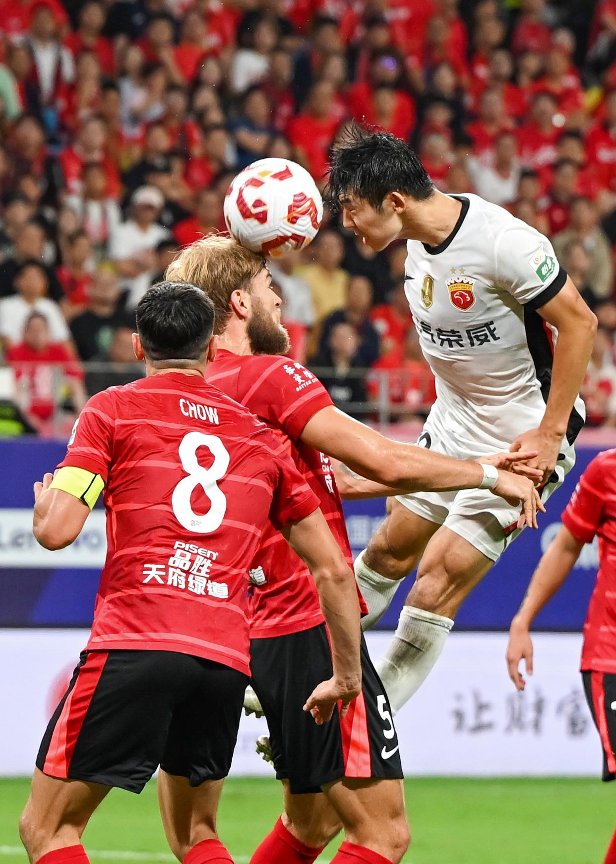 关于关键时刻体能课后，成都蓉城复出首秀备战中超，底气十足，赛程密集仍需轮换的信息-九游体育