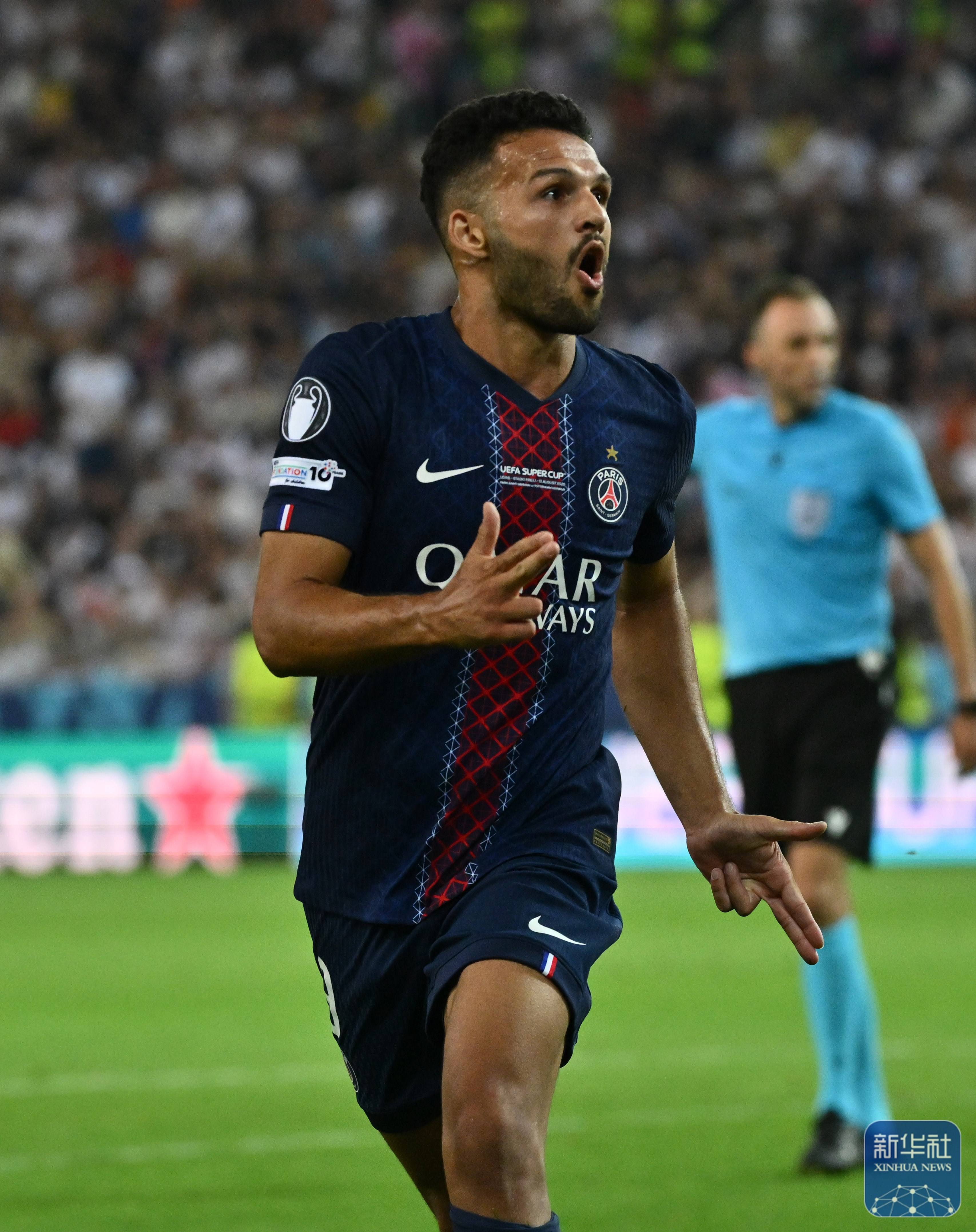 包含巴黎圣日耳曼赛后手感冰凉，志在欧超杯名次提升，球迷炸锅，赛季目标并未改变的词条